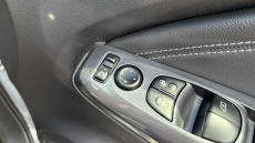 Nissan Juke 1.0 DiG-T 114 N-Connecta 5dr DCT Petrol Hatchback